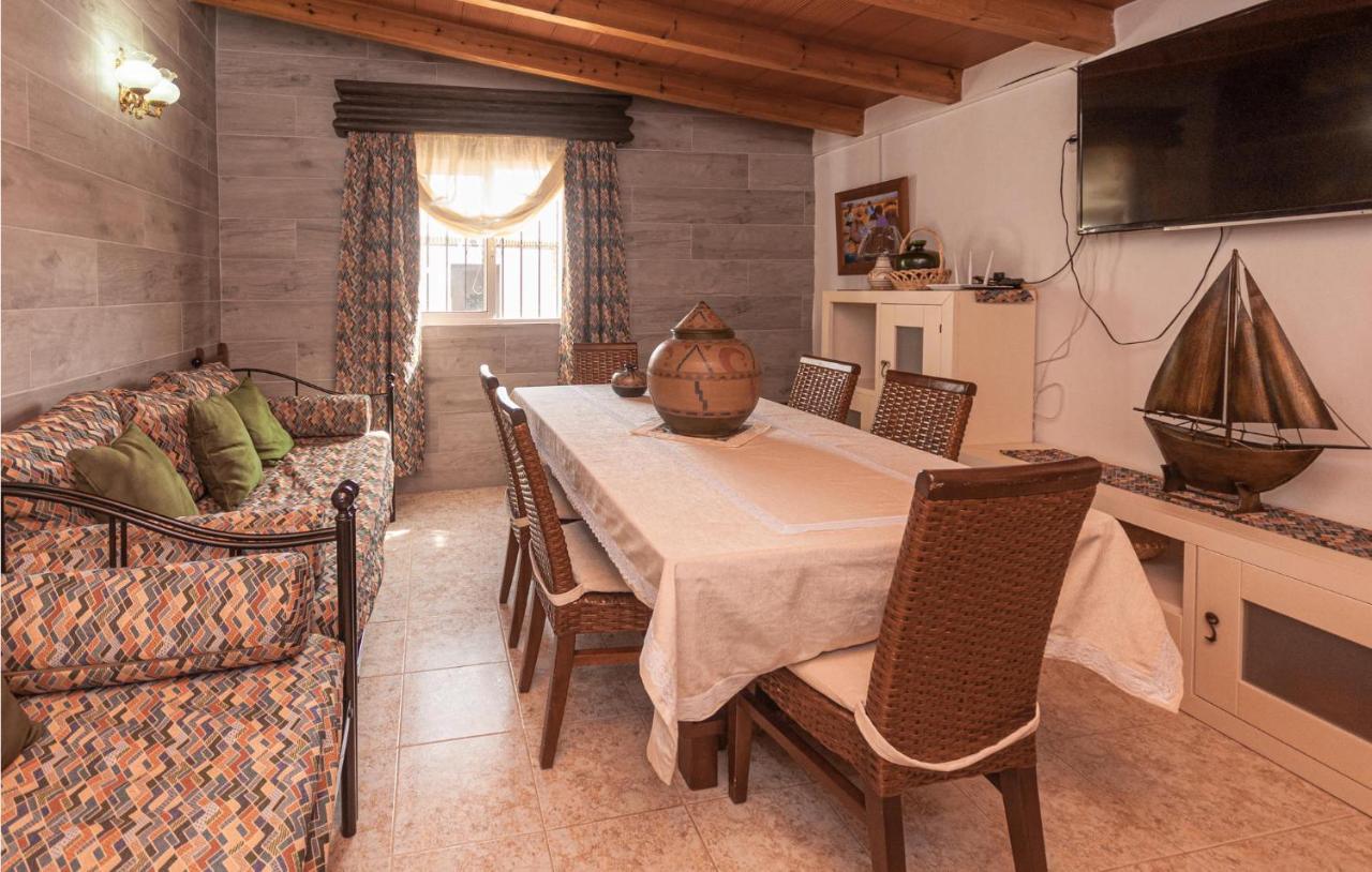 Awesome Home In Antequera With Wifi エクステリア 写真