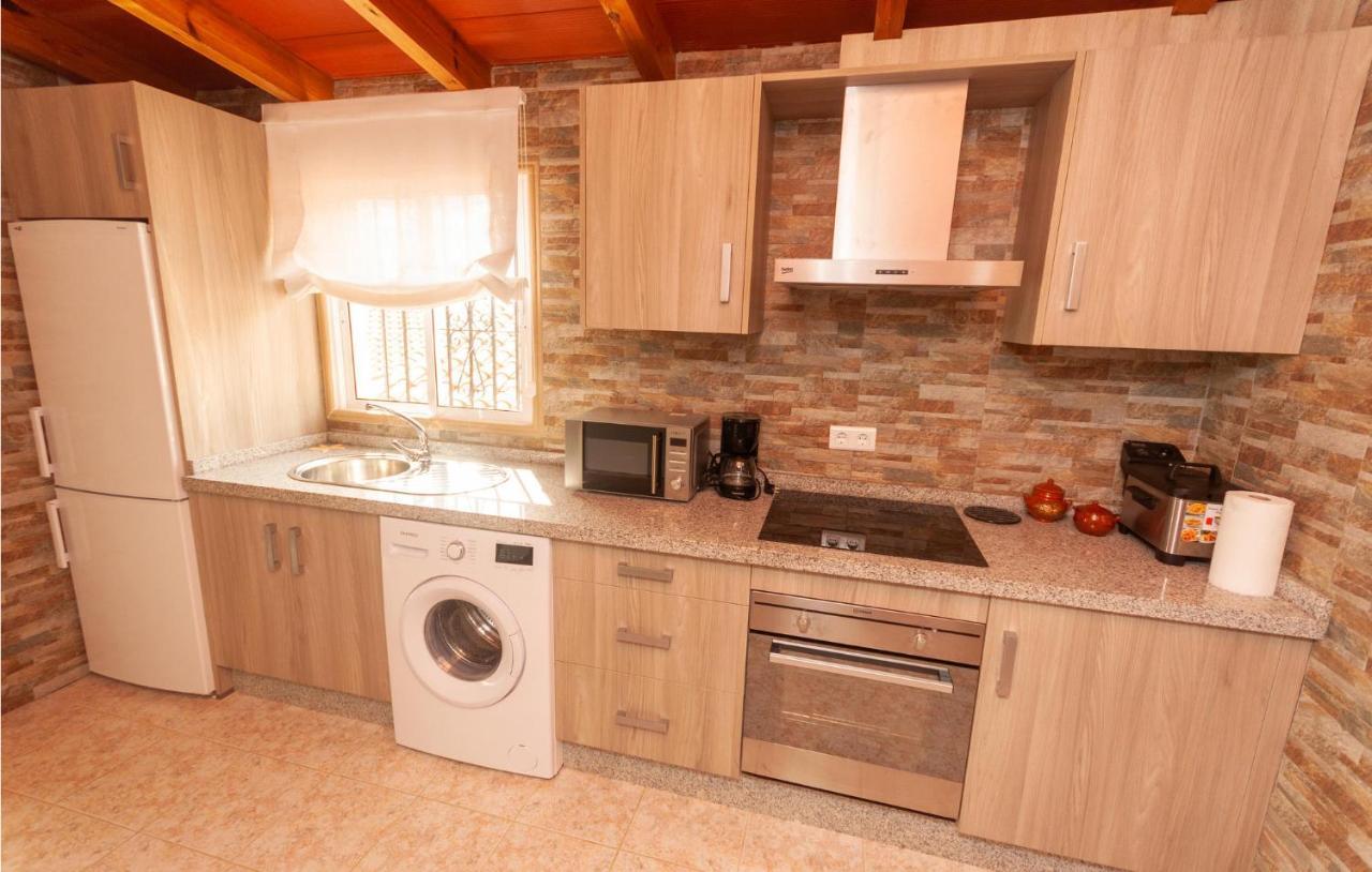 Awesome Home In Antequera With Wifi エクステリア 写真