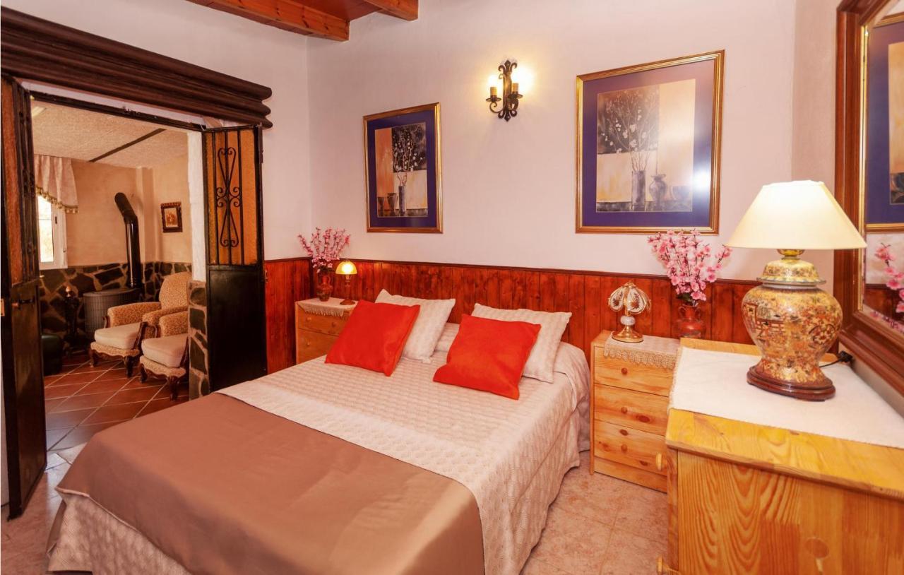 Awesome Home In Antequera With Wifi エクステリア 写真