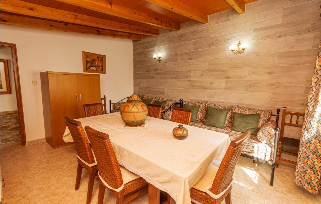 Awesome Home In Antequera With Wifi エクステリア 写真